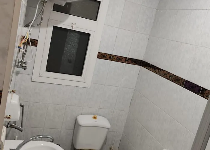 Apartment Shaleh La Serina فندقي *